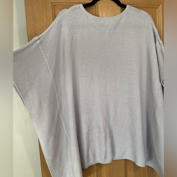 Loft Poncho Sweater - One size Fits All - Picture 13 of 13